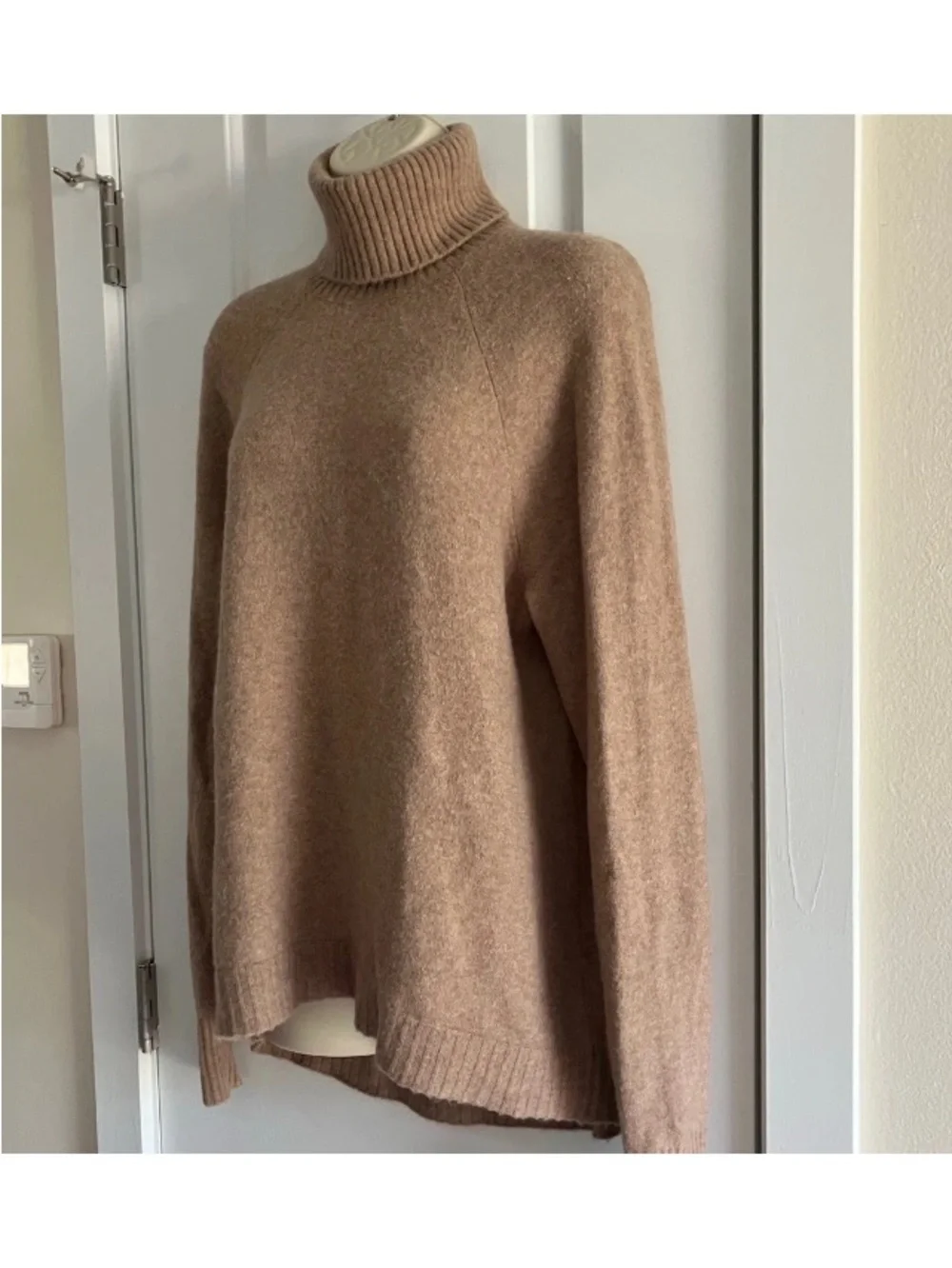 J. Crew Turtleneck Cozy Super Soft Yarn Sz. M Camel High Low Sweater Wool Blend.